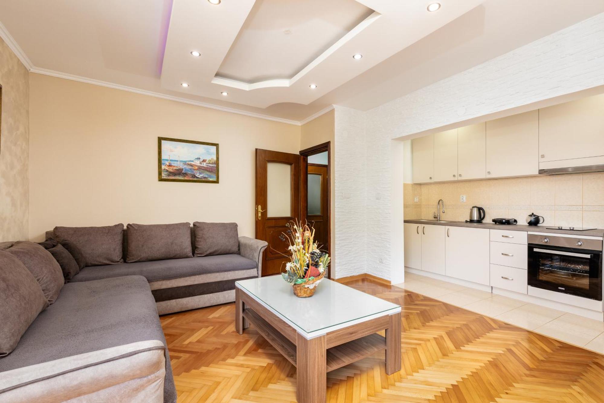 Apartment Dar & Mar Herceg Novi Esterno foto